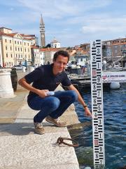 Merilna tabla pri piranskem mandraču